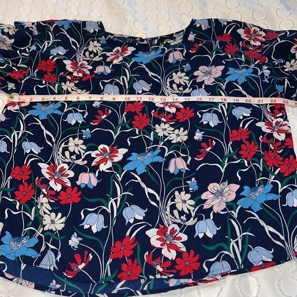 *WOMENS Bobeau large ruffle sleeved top - Picture 6 of 7